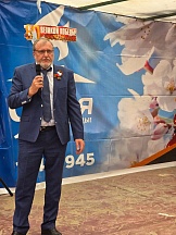 О праздничных мероприятиях в образовательном центре «Мир знаний»